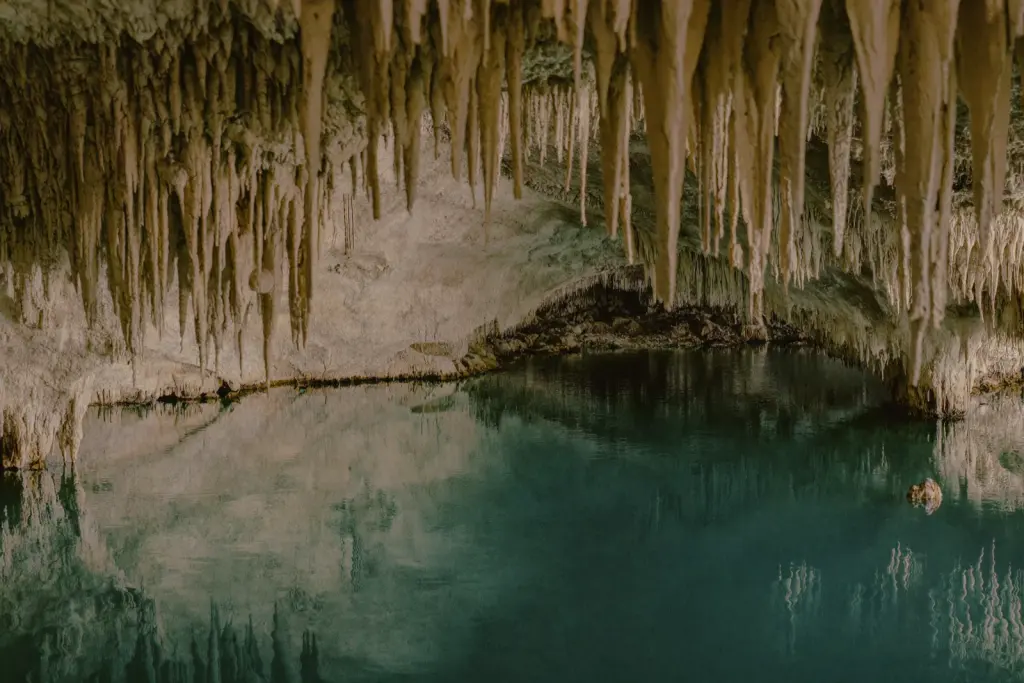 Gruta de las Maravillas de Aracena, cueva con lago subterráneo